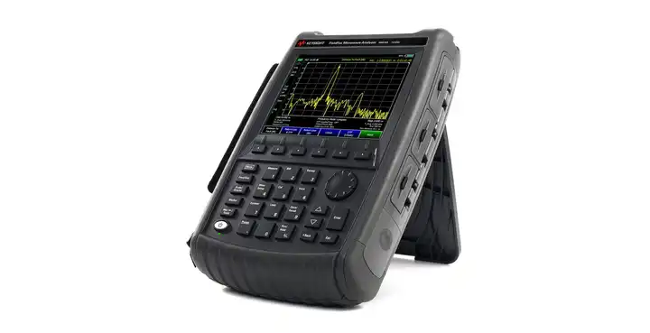 Keysight N9916A FieldFox Handheld Microwave Analyzer - 14 GHz