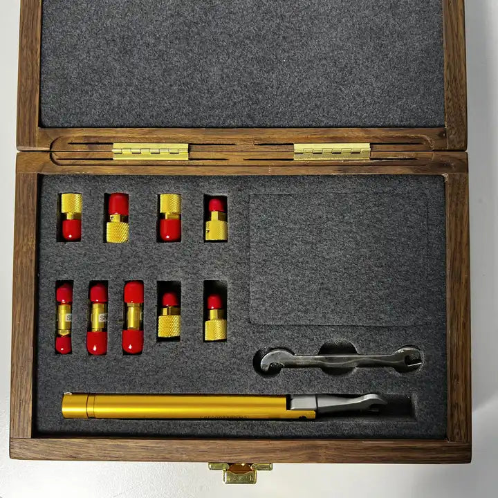Keysight 85052D Economy Mechanical Calibration Kit - DC to 26.5 GHz, 3.5 mm