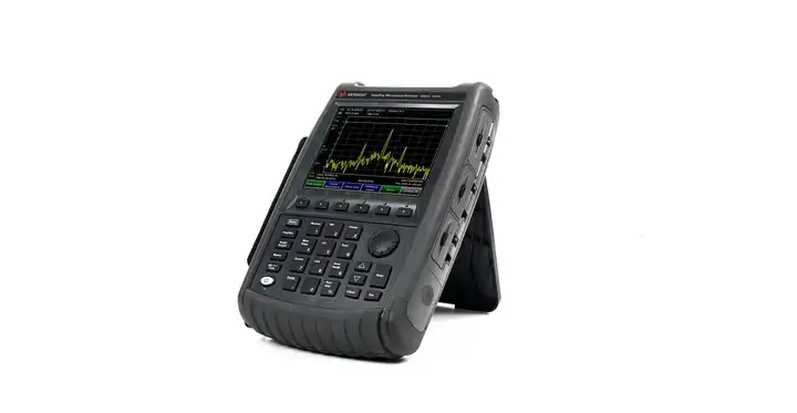 Keysight N9952A FieldFox Handheld Microwave Analyzer - 50 GHz