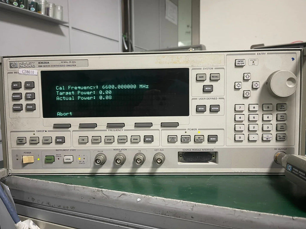 HP Agilent 83620A Synthesized Sweep Signal Generator 10MHz-20GHz - ZYYKZ Test Equipment