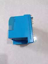 Load image into Gallery viewer, RM7800 L 1053 Industrial Controller - Used Unit - ZYYKZ Test Equipment