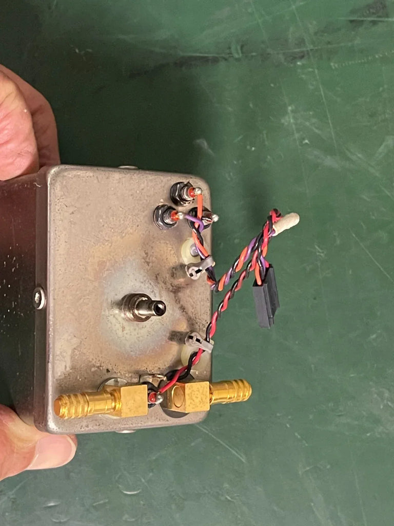 HP Agilent 10811-60126 10MHz Reference Crystal Oscillator for 8360 Series - ZYYKZ Test Equipment