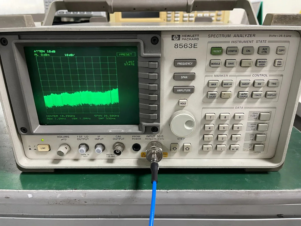 HP Agilent 8563E Spectrum Analyzer 9 kHz - 26.5 GHz with 85620A Option - ZYYKZ Test Equipment