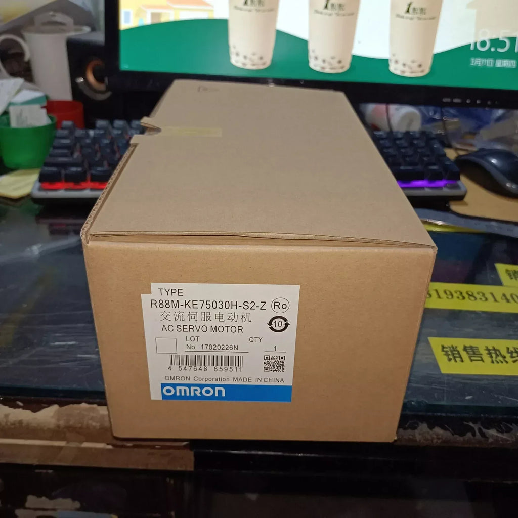 Omron R88M-KE75030H-S2-Z High-Performance Servo Motor for Industrial Automation - ZYYKZ Test Equipment