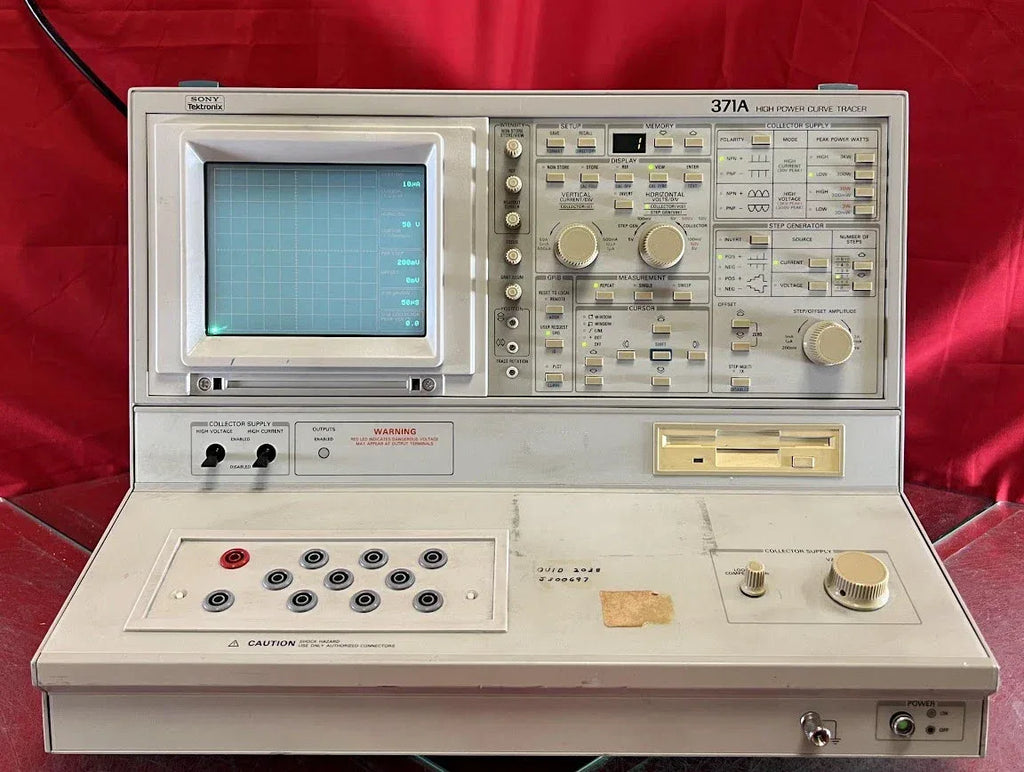 Tektronix 371A High Power Curve Tracer with J300697 Serial Number - ZYYKZ Test Equipment