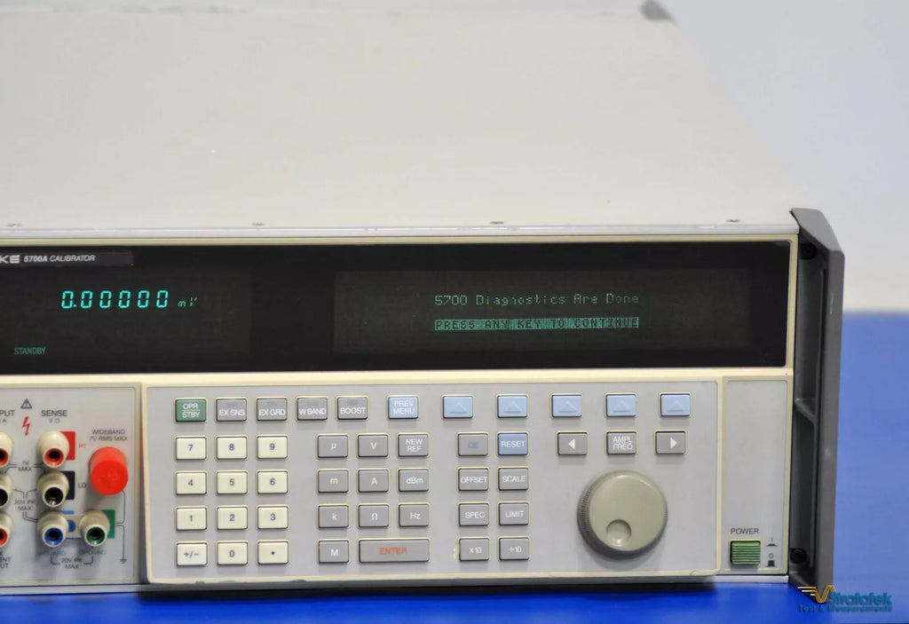 Fluke 5700A Multifunction Calibrator - Wideband ACV