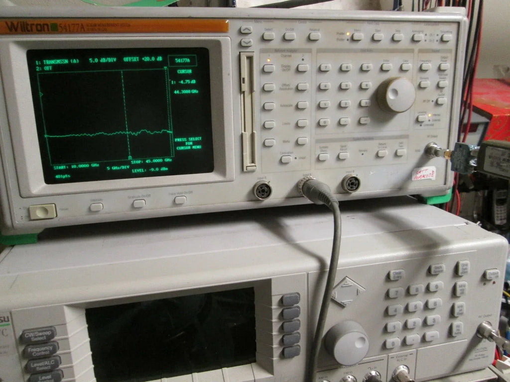 Narda 4428C-2 RF Power Divider - 2-Way, 800 MHz to 2.5 GHz - ZYYKZ Test Equipment
