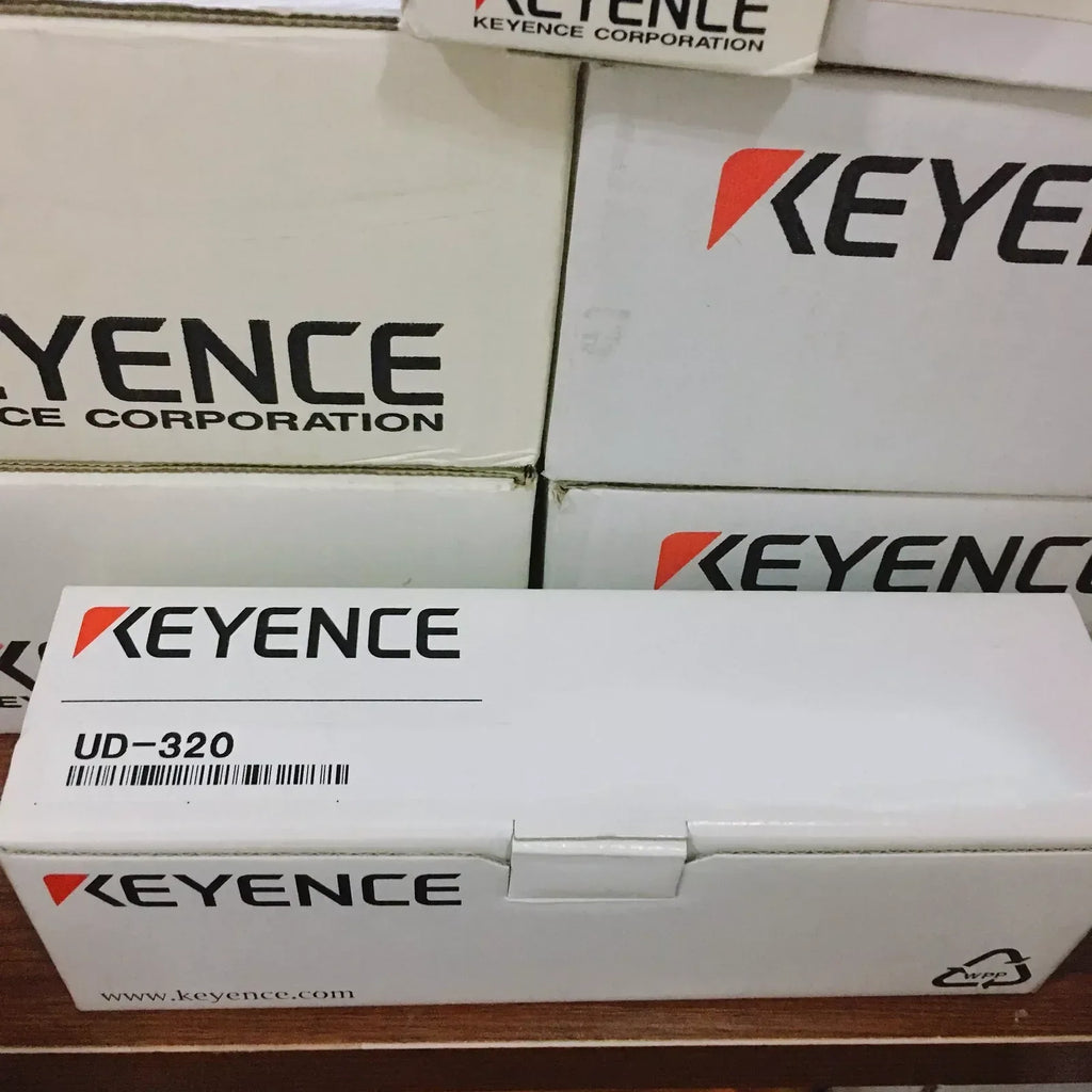 KEYENCE UD-320 Ultrasonic Sensor - High Precision Distance Measurement - ZYYKZ Test Equipment