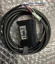 Load image into Gallery viewer, Keyence FT-50CA Compact Digital Fiber Optic Sensor with High-Speed Response - ZYYKZ Test Equipment