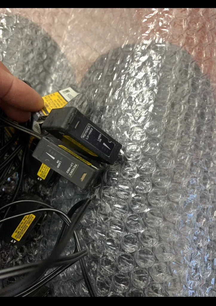 Keyence LV-H62 High Precision Laser Displacement Sensor - ZYYKZ Test Equipment