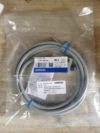 Omron D4C-1631 Precision Limit Switch with Durable Actuator - ZYYKZ Test Equipment