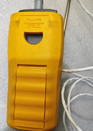 FLUKE 1523 Handheld Reference Thermometer with Dual Input and High Accuracy - ZYYKZ Test Equipment