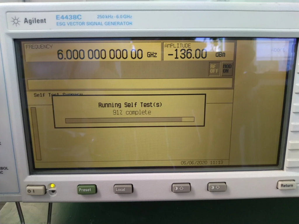 Agilent E4438C ESG Vector Signal Generator - 250 kHz to 6 GHz - ZYYKZ Test Equipment