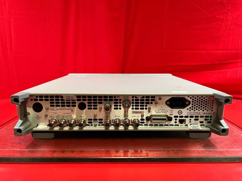 Keysight N5183A MXG Signal Generator 100 kHz to 31.8 GHz with Opt. UNT 1E1 1ER - ZYYKZ Test Equipment