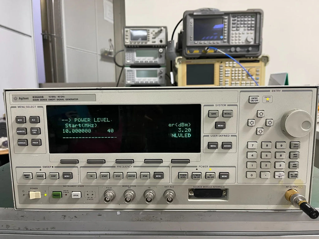 HP Agilent 83640B Synthesized Sweep Signal Generator 10MHz-40GHz - ZYYKZ Test Equipment