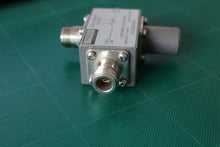 Load image into Gallery viewer, Wiltron 62NF50 VSWR Bridge 10-1000 MHz for RF Testing - ZYYKZ Test Equipment