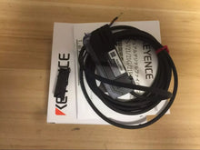 Load image into Gallery viewer, KEYENCE FS-V21RP Digital Fiber Optic Amplifier Sensor Cable - ZYYKZ Test Equipment