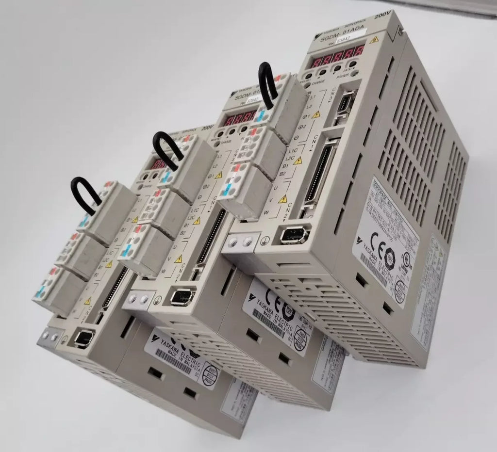 Yaskawa SGDM-01ADA 0.10 kW 200-240V AC Servo Drive - ZYYKZ Test Equipment