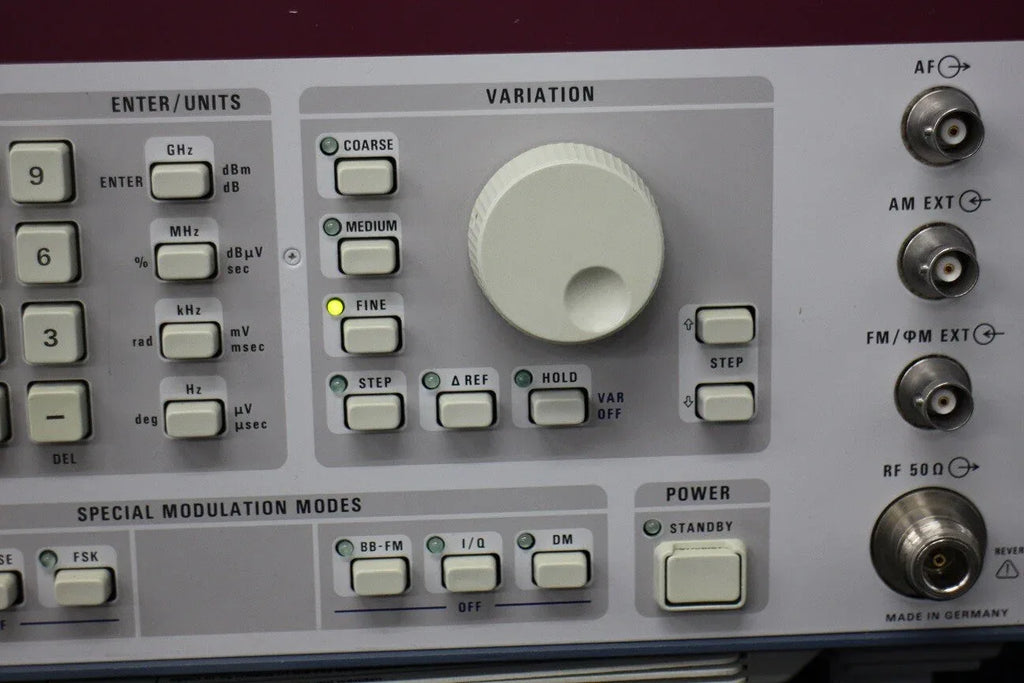 Rohde & Schwarz SMHU/B5 High-Precision Signal Generator - ZYYKZ Test Equipment