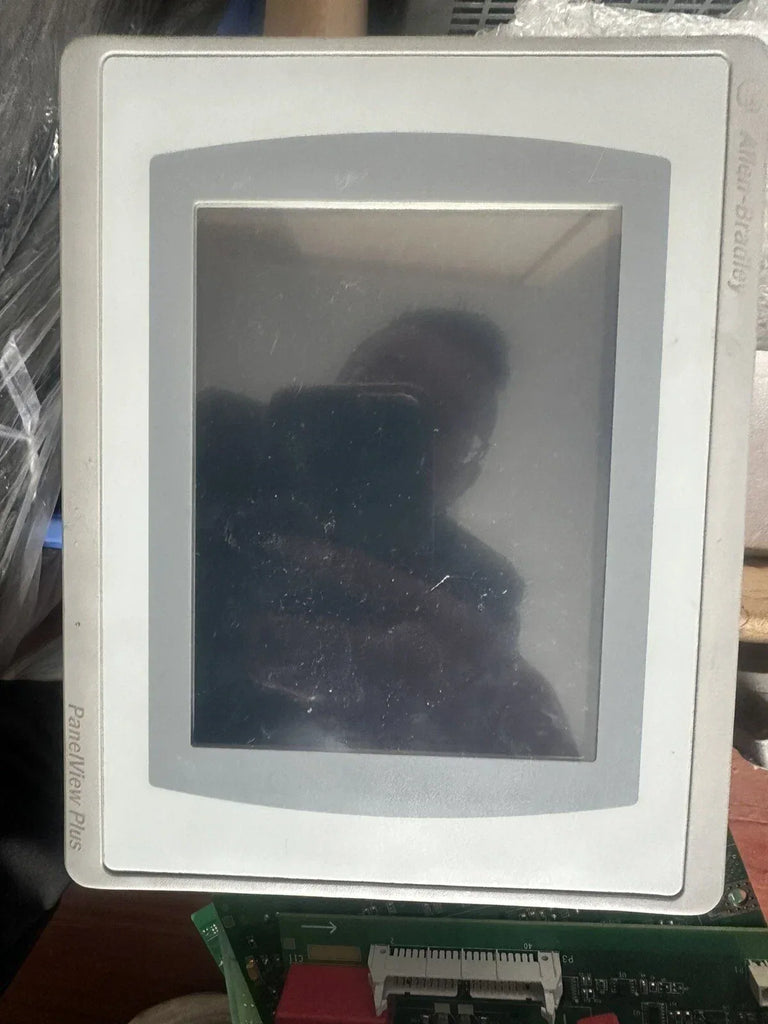 Allen-Bradley 2711P-T6C21D8S 6.5 Touchscreen PanelView Plus for Industrial Control - ZYYKZ Test Equipment