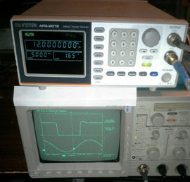 12 MHz Arbitrary Waveform Function Generator - ZYYKZ Test Equipment
