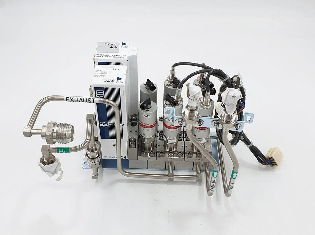 Fujikin UPC-4WS3-C13 Precision Pressure Controller - ZYYKZ Test Equipment