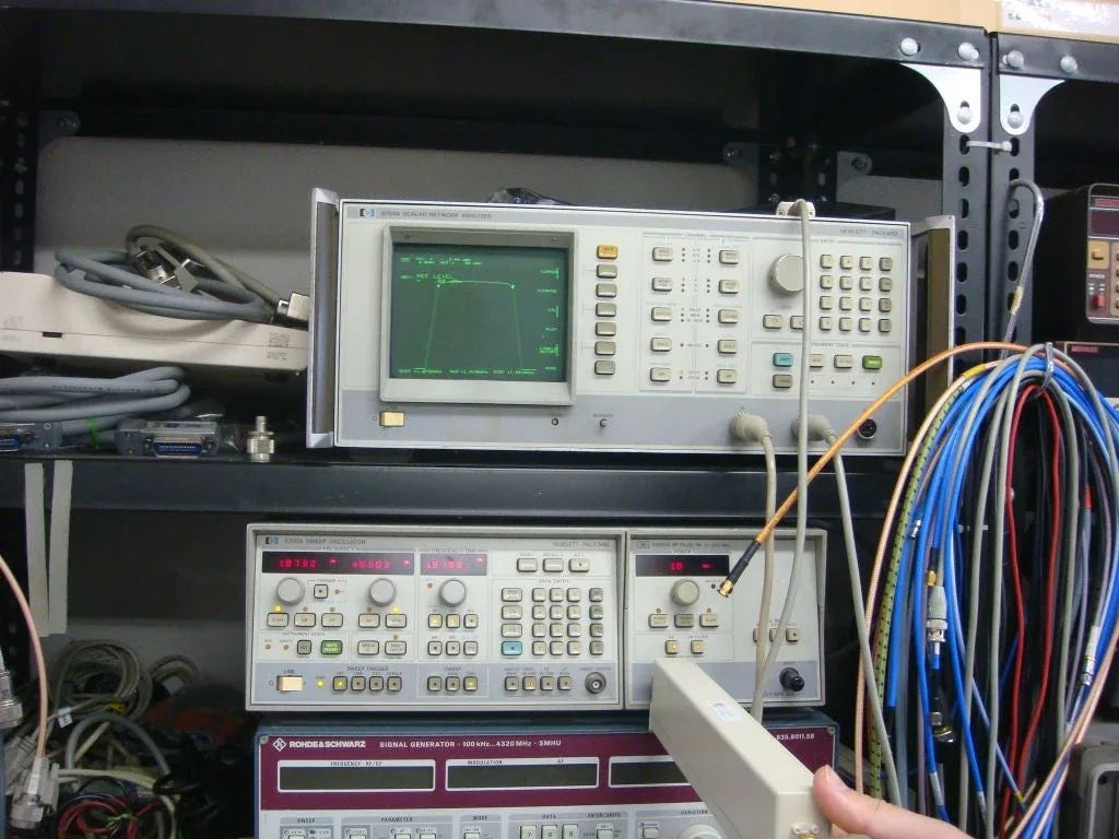 Mcity Microwave 1900-1920MHz Bandpass RF Filter - ZYYKZ Test Equipment
