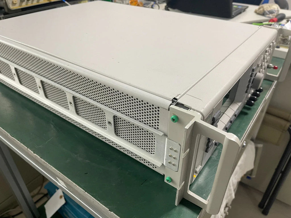 Anritsu 69347B Synthesized Signal Generator 10 MHz to 20 GHz - ZYYKZ Test Equipment