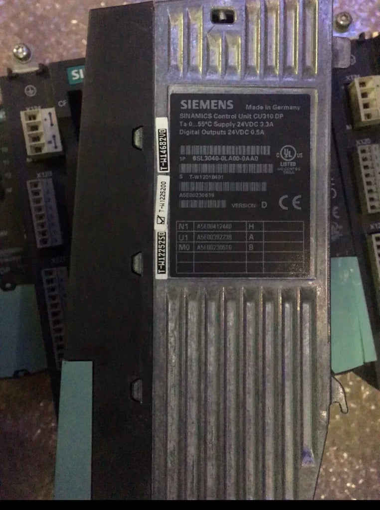 Siemens 6SL3040-0LA00-0AA0/1 Industrial Frequency Inverter Module - ZYYKZ Test Equipment