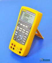 Load image into Gallery viewer, Fluke 724 Process and Temperature Calibrator - NIST Calibrated with Data
