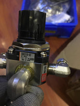 Load image into Gallery viewer, SRH3110-02 Noise Cancelling Headphones with Built-in Microphone - ZYYKZ Test Equipment