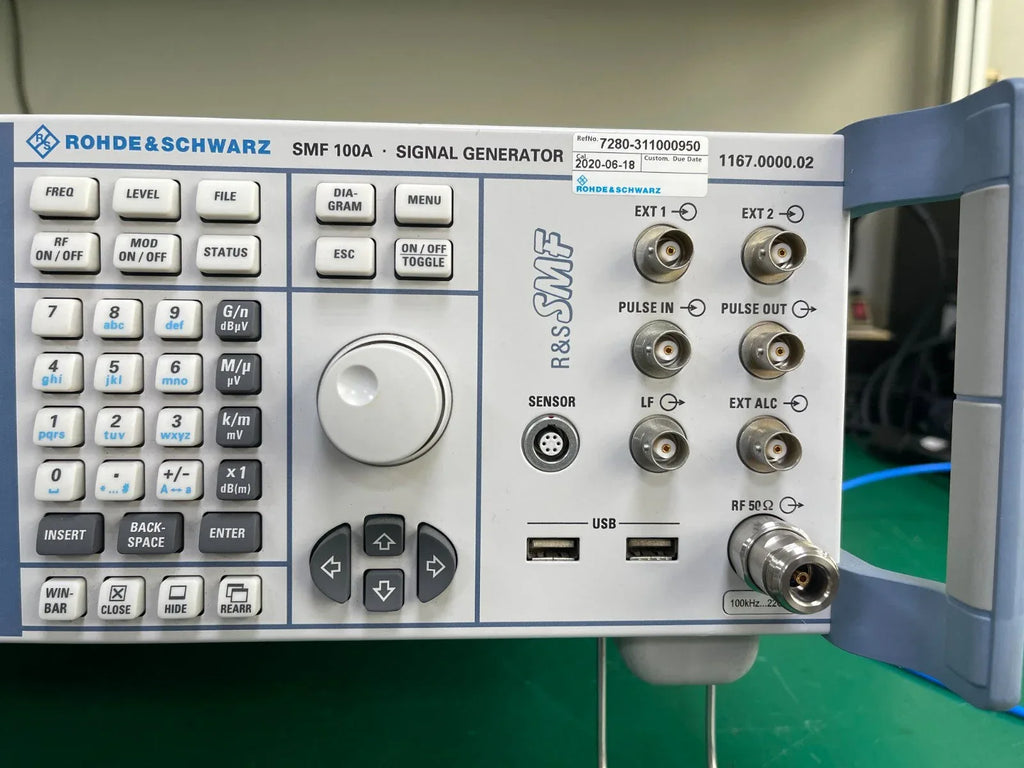 Rohde & Schwarz SMF100A Microwave Signal Generator 100 kHz to 22 GHz - ZYYKZ Test Equipment