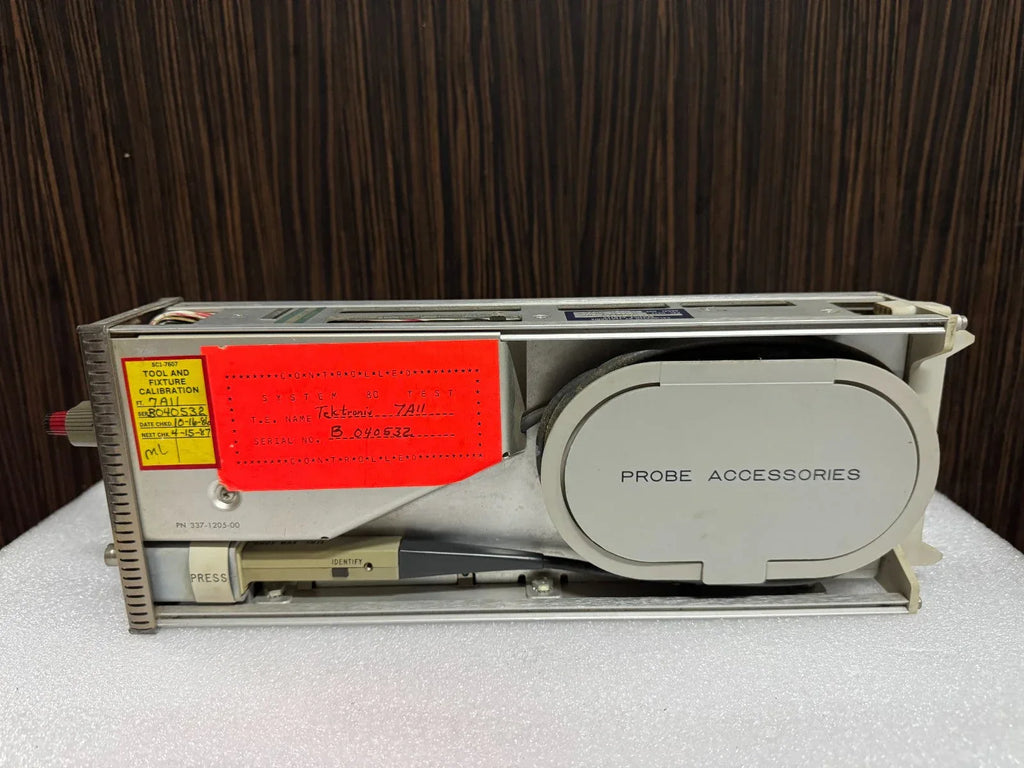 Tektronix 7A11 Wideband Amplifier Module - ZYYKZ Test Equipment