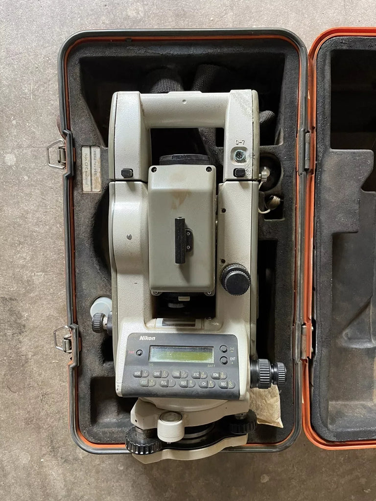 Nikon DTM-A20 Digital Theodolite with Carry Case - AS IS - ZYYKZ Test Equipment
