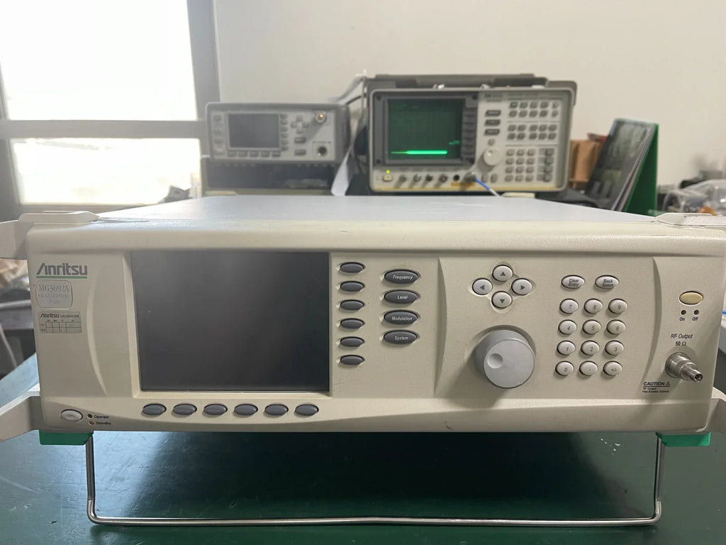 Anritsu MG3692A Continuous Wave Signal Generator 10 MHz - 20 GHz - ZYYKZ Test Equipment