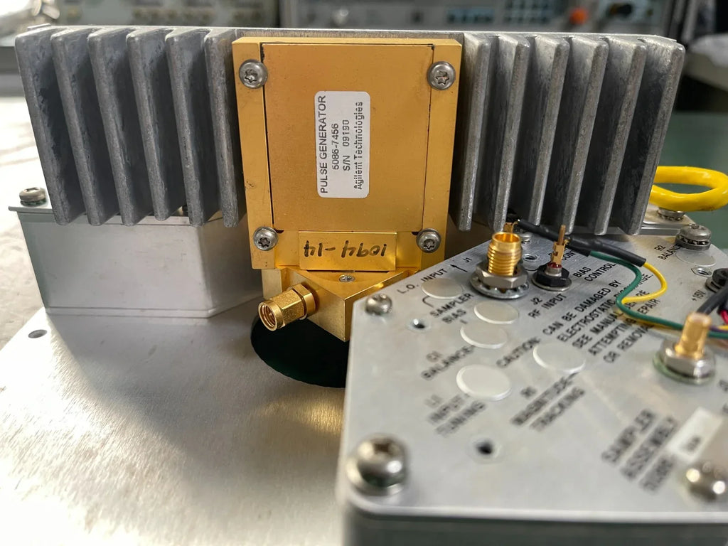 HP Agilent 5086-7456 Pulse Generator with 5086-7614 & 5086-3499 Modules for 8516A/8720 Series - ZYYKZ Test Equipment