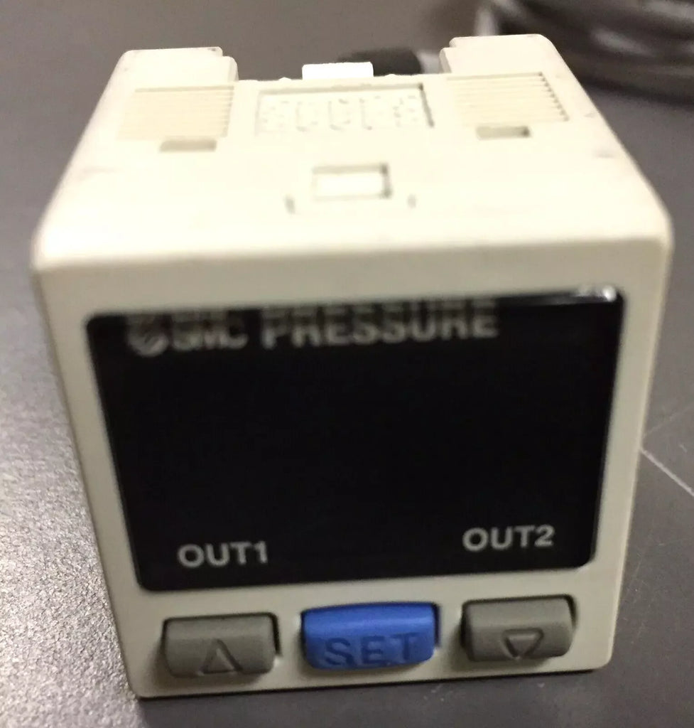 SMC PSE300 Digital Pressure Sensor with Cable - High Accuracy Display - ZYYKZ Test Equipment
