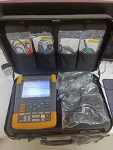 Load image into Gallery viewer, Fluke 190-104 Handheld Oscilloscope - Used