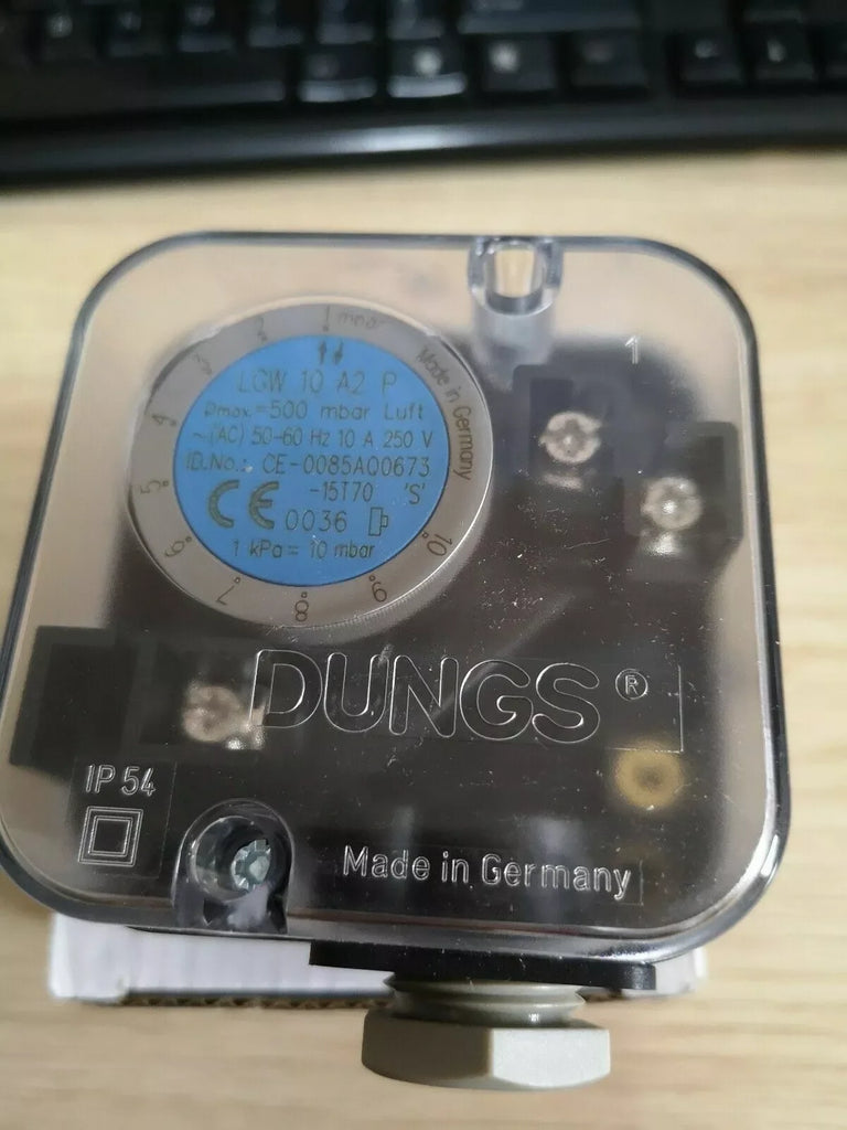 DUNGS LGW10A2P Pressure Switch - Reliable Gas Pressure Control - ZYYKZ Test Equipment