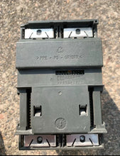 Load image into Gallery viewer, Siemens 6ES7 350-2AH00-0AE0 Digital Input Module for S7-300 PLC - ZYYKZ Test Equipment