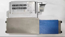 Load image into Gallery viewer, Bosch 0811404606 Proportional Hydraulic Valve 4WRPEH6C3B02L-20/G24K0/A1M-816 - ZYYKZ Test Equipment
