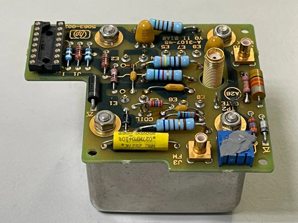 YTO YIG Tuned Oscillator 2.0–7.5 GHz Frequency Synthesizer - ZYYKZ Test Equipment