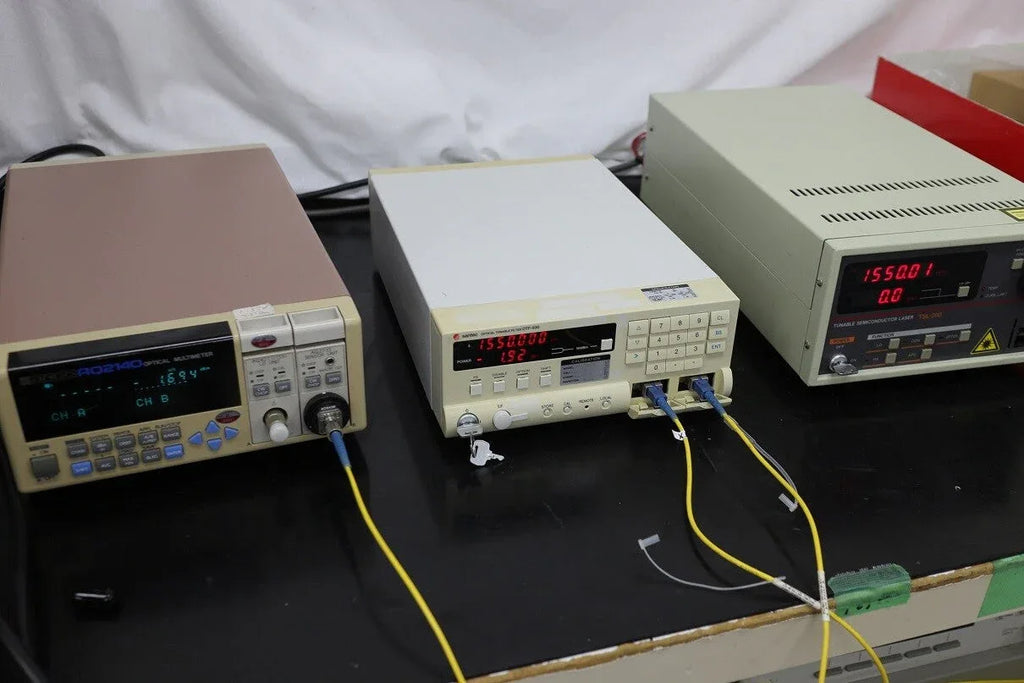 SANTEC OTF-930 High-Precision Optical Tunable Filter - ZYYKZ Test Equipment