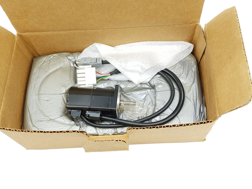 SGMAH-A3BAF21 AC Servo Motor by Yaskawa - High Precision Industrial Motor - ZYYKZ Test Equipment