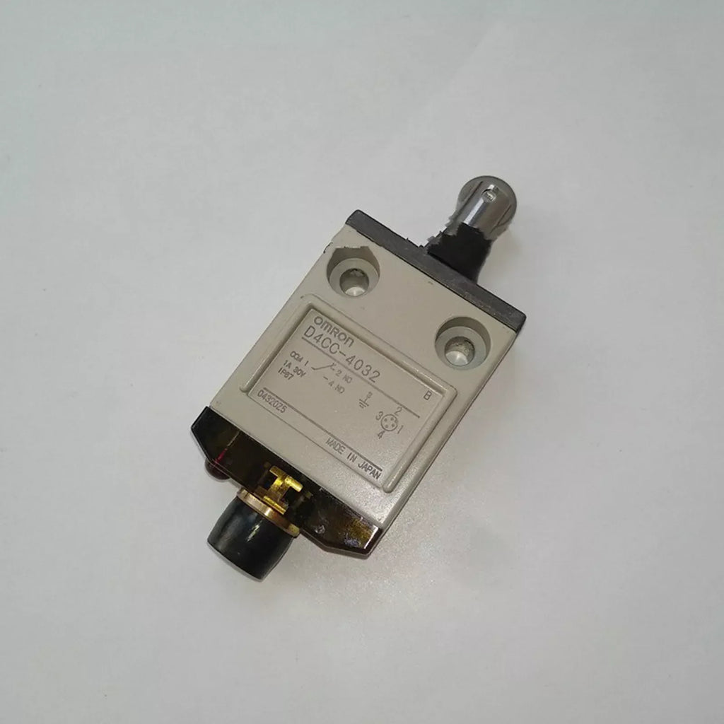 Omron D4CC-4032 Precision Limit Switch, Compact Industrial Sensor - ZYYKZ Test Equipment