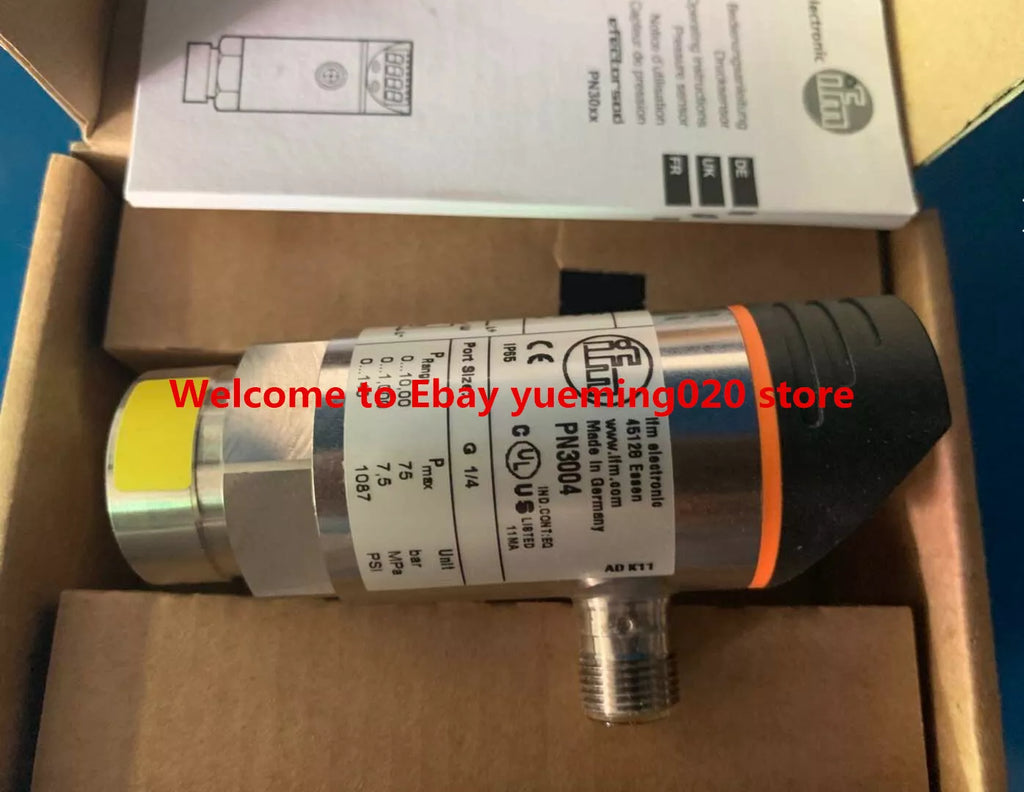 IFM efector PN3004 Pressure Sensor - PN-010-RBR14-MFPKG/US
