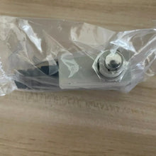 Load image into Gallery viewer, OMRON SHL-D55 Industrial Limit Switch - Durable Mechanical Control - ZYYKZ Test Equipment