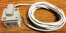 Load image into Gallery viewer, SMC ISE40-M5-22L Digital Pressure Switch with High Precision - ZYYKZ Test Equipment