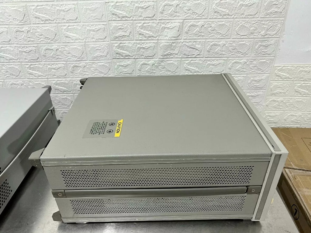 HP 8753D Network Analyzer - 30 kHz to 3 GHz - Used