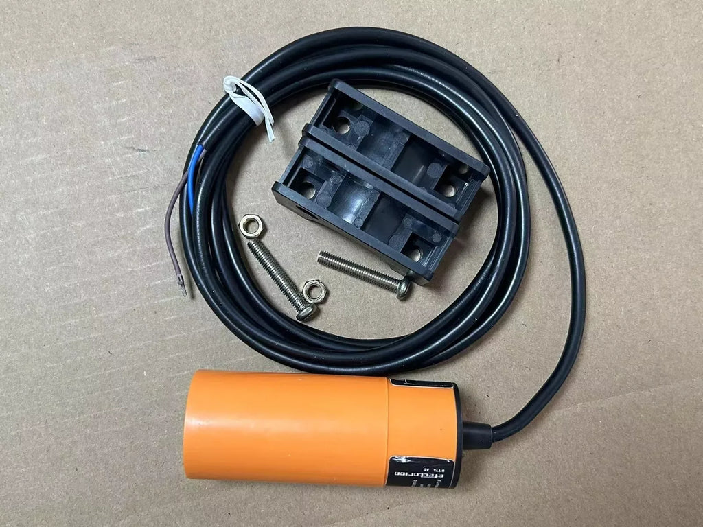 IFM IB0027 Inductive Proximity Sensor Switch - High Precision - ZYYKZ Test Equipment